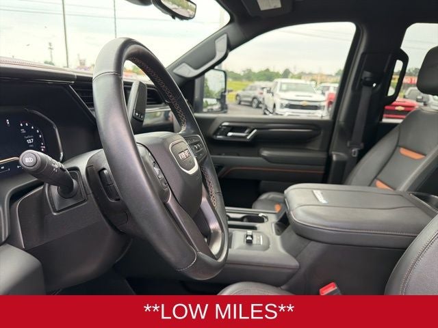2024 GMC Sierra 2500HD 4WD Crew Cab Standard Bed AT4