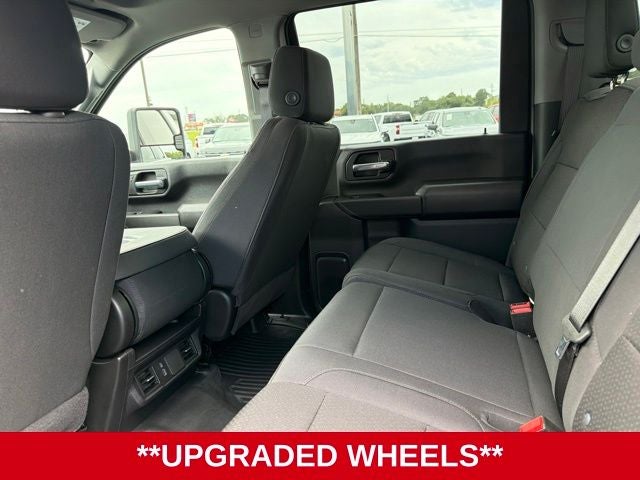 2025 GMC Sierra 2500HD 4WD Crew Cab Standard Bed Pro