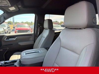 2022 GMC Sierra 1500 4WD Crew Cab Short Box SLT