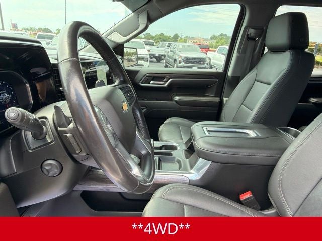2022 Chevrolet Silverado 1500 4WD Crew Cab Short Bed LTZ