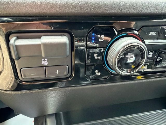 2022 Chevrolet Silverado 1500 4WD Crew Cab Short Bed LTZ