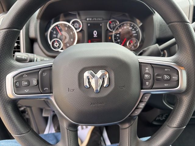 2026 RAM Ram 2500 RAM 2500 BLACK EXPRESS CREW CAB 4X4 6'4' BOX