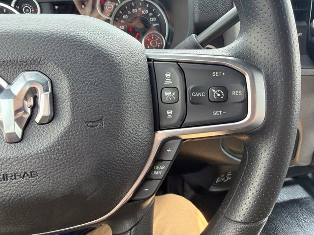 2027 RAM Ram 2500 RAM 2500 TRADESMAN CREW CAB 4X4 6'4' BOX