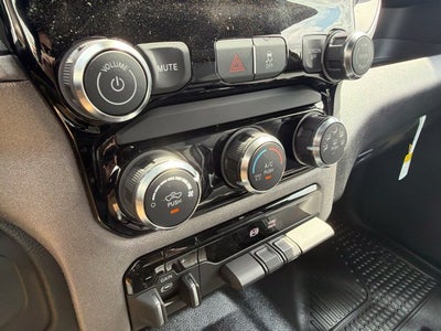2027 RAM Ram 2500 RAM 2500 TRADESMAN CREW CAB 4X4 6'4' BOX