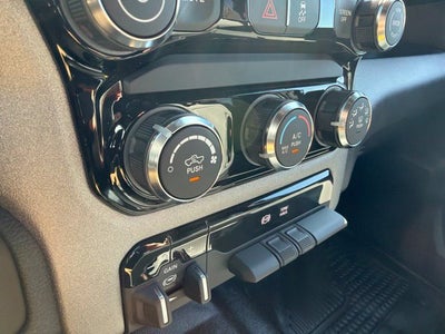 2027 RAM Ram 2500 RAM 2500 TRADESMAN CREW CAB 4X4 6'4' BOX