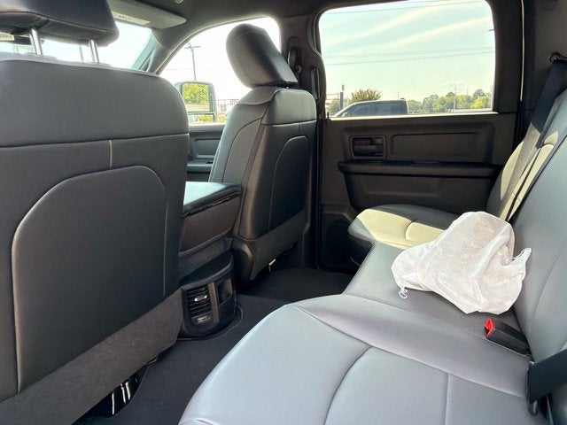 2027 RAM Ram 3500 RAM 3500 TRADESMAN CREW CAB 4X4 8' BOX