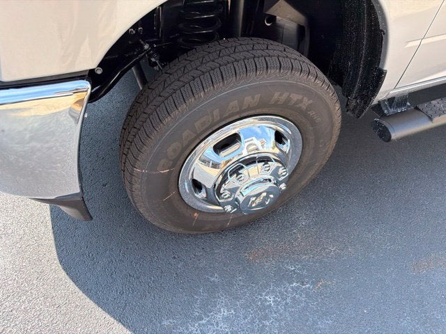 2027 RAM Ram 3500 RAM 3500 TRADESMAN CREW CAB 4X4 8' BOX