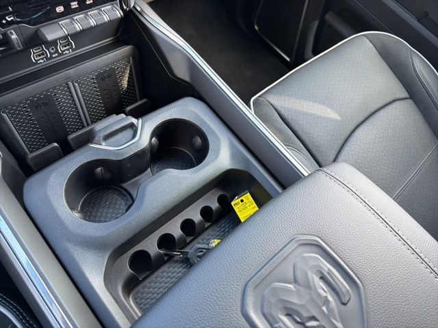 2026 RAM Ram 3500 RAM 3500 LARAMIE CREW CAB 4X4 8' BOX