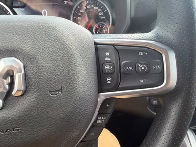 2027 RAM Ram 1500 RAM 1500 EXPRESS CREW CAB 4X4 5'7' BOX