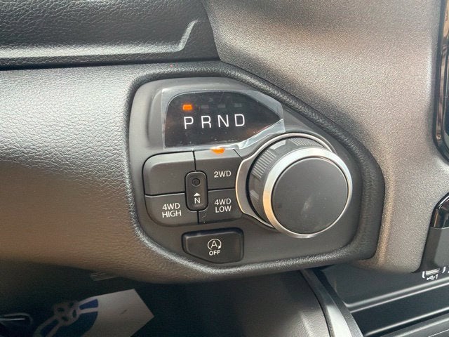2027 RAM Ram 1500 RAM 1500 EXPRESS CREW CAB 4X4 5'7' BOX