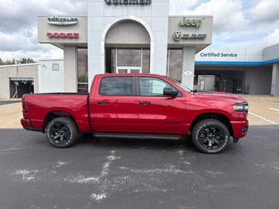 2027 RAM Ram 1500 RAM 1500 EXPRESS CREW CAB 4X4 5'7' BOX