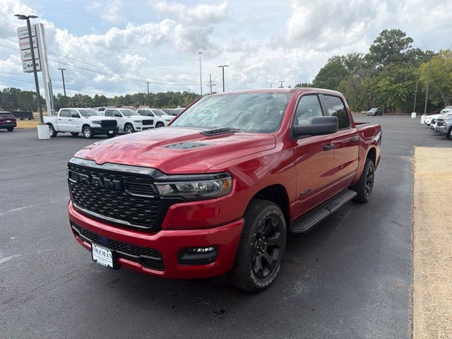 2027 RAM Ram 1500 RAM 1500 EXPRESS CREW CAB 4X4 5'7' BOX