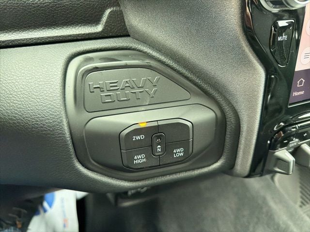 2026 RAM Ram 2500 RAM 2500 BLACK EXPRESS CREW CAB 4X4 6'4' BOX