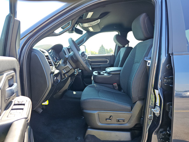 2025 RAM 2500 Big Horn Crew Cab 4x4 6'4' Box