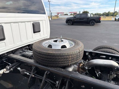 2027 RAM Ram 5500 Chassis Cab RAM 5500 TRADESMAN CHASSIS CREW CAB 4X4 60' CA
