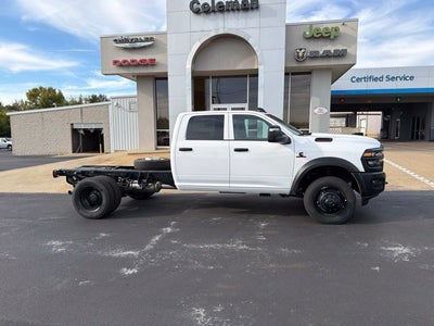 2027 RAM Ram 5500 Chassis Cab RAM 5500 TRADESMAN CHASSIS CREW CAB 4X4 60' CA