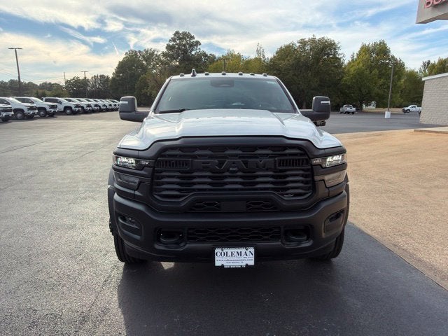 2027 RAM Ram 5500 Chassis Cab RAM 5500 TRADESMAN CHASSIS CREW CAB 4X4 60' CA