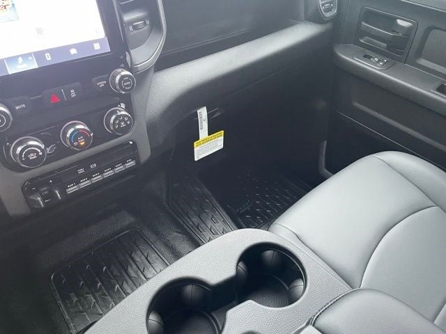 2025 RAM Ram 5500 Chassis Cab RAM 5500 TRADESMAN CHASSIS CREW CAB 4X4 60' CA