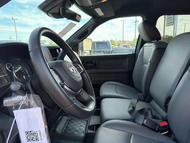 2026 RAM Ram 5500 Chassis Cab RAM 5500 TRADESMAN CHASSIS CREW CAB 4X4 60' CA