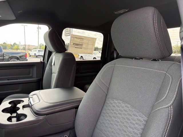 2027 RAM Ram 5500 Chassis Cab RAM 5500 TRADESMAN CHASSIS CREW CAB 4X4 60' CA