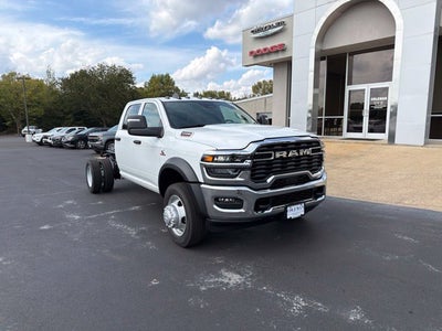 2027 RAM Ram 5500 Chassis Cab RAM 5500 TRADESMAN CHASSIS CREW CAB 4X4 60' CA