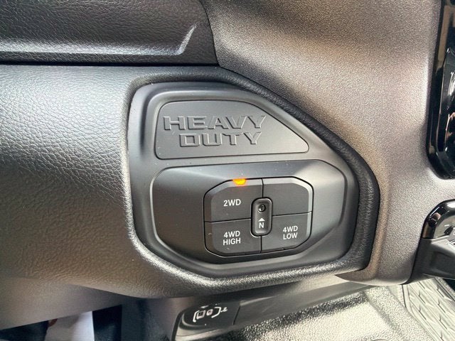 2027 RAM Ram 5500 Chassis Cab RAM 5500 TRADESMAN CHASSIS CREW CAB 4X4 60' CA