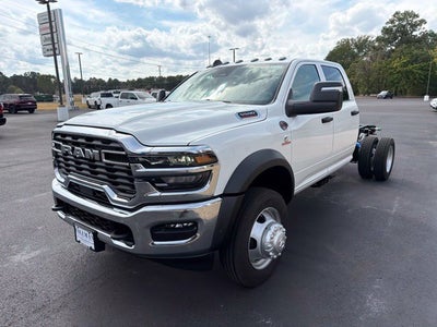 2027 RAM Ram 5500 Chassis Cab RAM 5500 TRADESMAN CHASSIS CREW CAB 4X4 60' CA