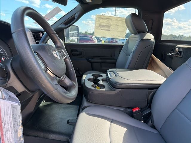 2026 RAM Ram 3500 Chassis Cab RAM 3500 TRADESMAN CHASSIS REGULAR CAB 4X4 60' CA