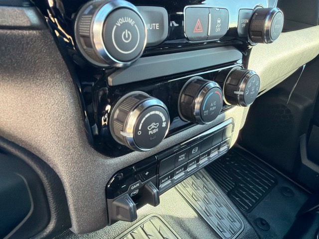 2027 RAM Ram 3500 Chassis Cab RAM 3500 TRADESMAN CREW CAB CHASSIS 4X4 60' CA