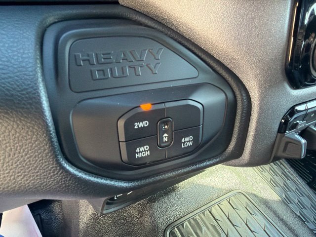 2027 RAM Ram 3500 Chassis Cab RAM 3500 TRADESMAN CREW CAB CHASSIS 4X4 60' CA