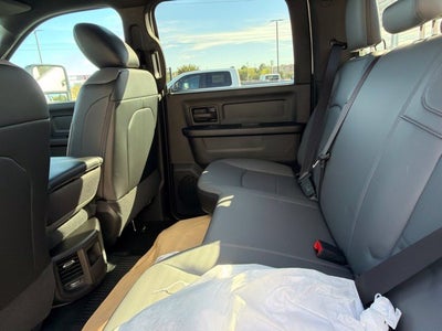 2027 RAM Ram 3500 Chassis Cab RAM 3500 TRADESMAN CREW CAB CHASSIS 4X4 60' CA