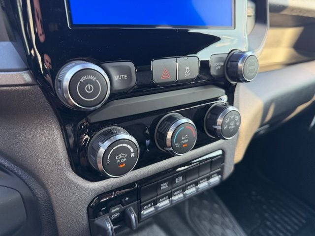 2026 RAM Ram 3500 Chassis Cab RAM 3500 TRADESMAN CREW CAB CHASSIS 4X4 60' CA