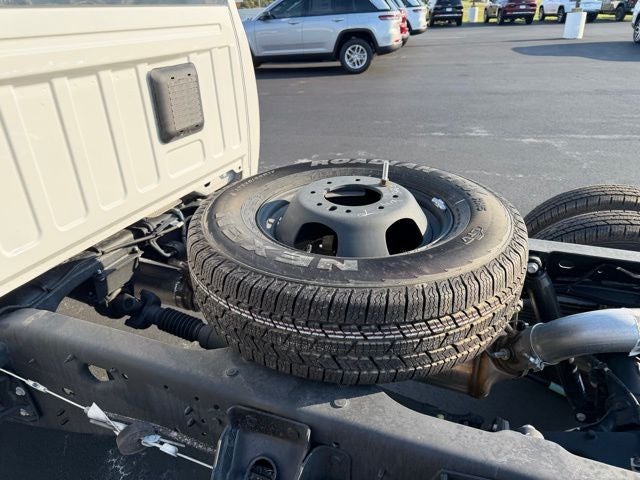 2026 RAM Ram 3500 Chassis Cab RAM 3500 TRADESMAN CREW CAB CHASSIS 4X4 60' CA