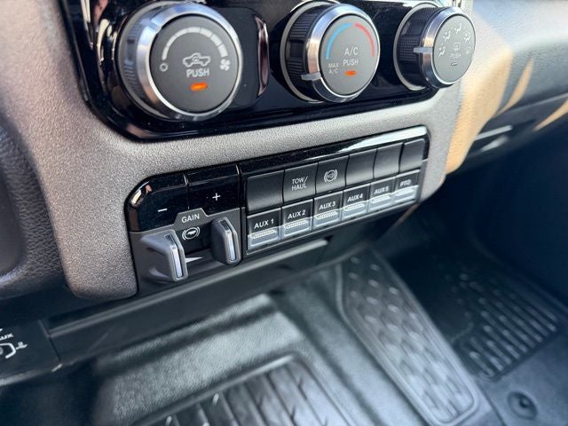 2026 RAM Ram 3500 Chassis Cab RAM 3500 TRADESMAN CREW CAB CHASSIS 4X4 60' CA