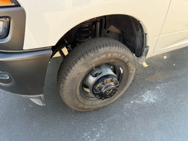 2026 RAM Ram 3500 Chassis Cab RAM 3500 TRADESMAN CREW CAB CHASSIS 4X4 60' CA