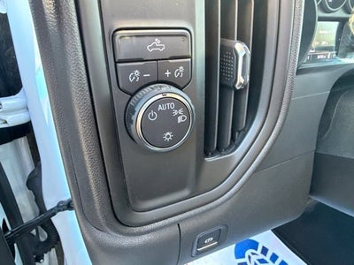 2022 Chevrolet Silverado 1500 2WD Crew Cab Short Bed Custom