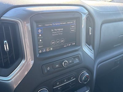 2022 Chevrolet Silverado 1500 2WD Crew Cab Short Bed Custom