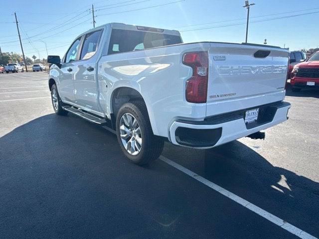 2022 Chevrolet Silverado 1500 2WD Crew Cab Short Bed Custom