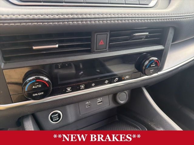 2023 Nissan Rogue SV FWD