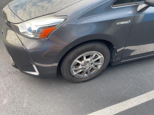 2017 Toyota Prius v Four