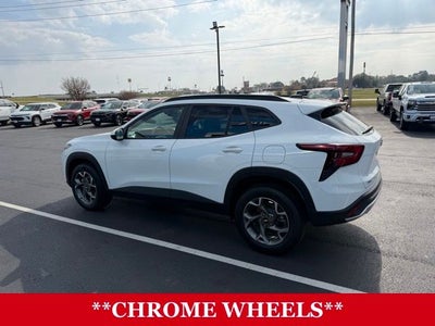 2025 Chevrolet Trax FWD LT