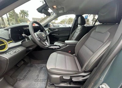 2025 Chevrolet Trax FWD LT
